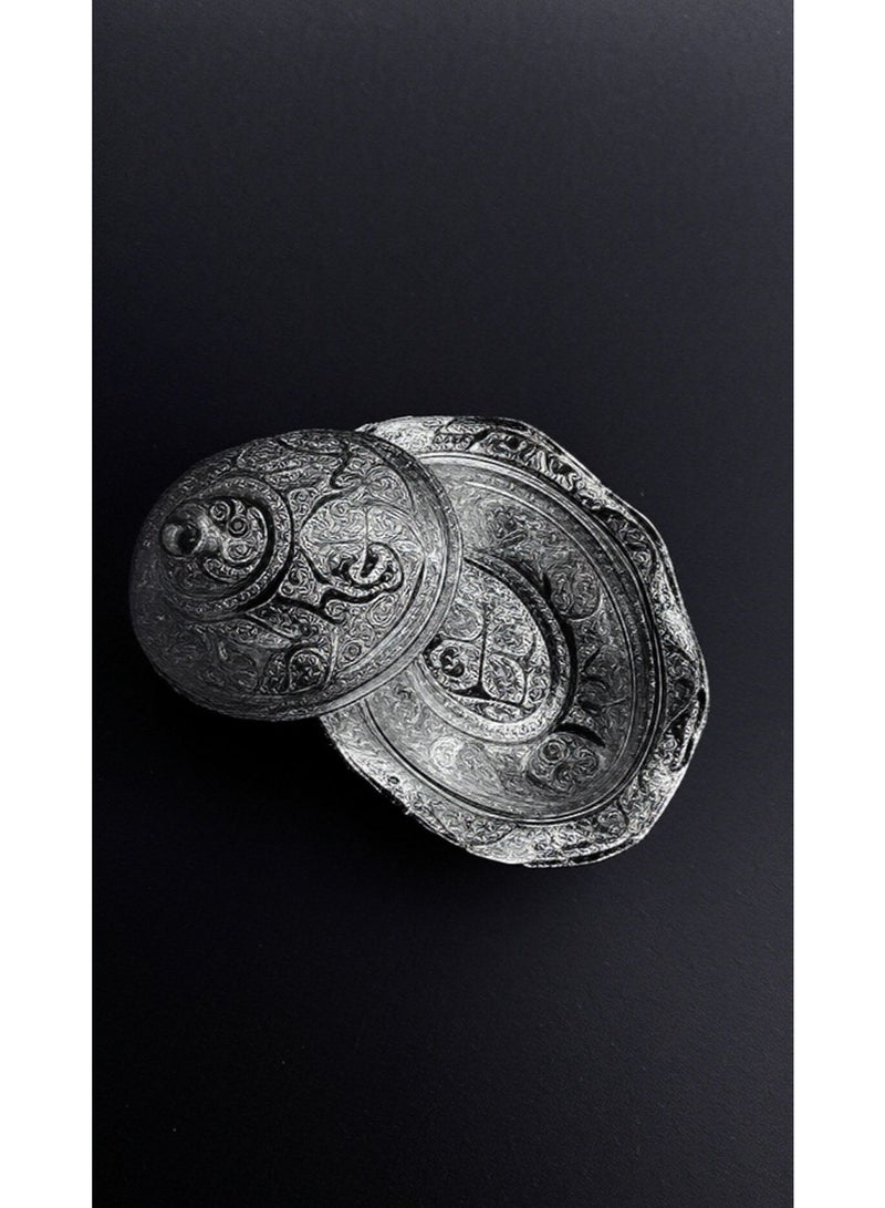 صحن تقديم تمر مع غطاءبتصميم عصري وأنيق ستانلس فضي - Image 3