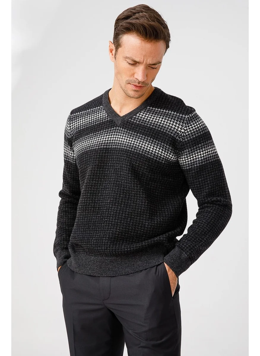 Desen Triko Pattern Knitwear Men's Houndstooth Patterned V-Neck Sweater Dark Smoke