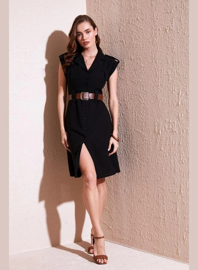 ليلا فستان نسائي ليلا بقصة عادية ورقبة على شكل حرف  وحزام