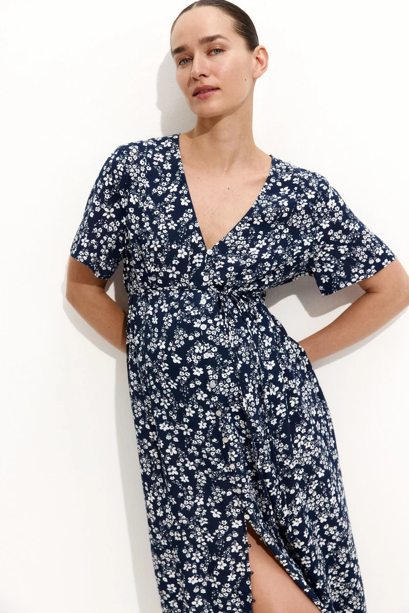 اتش اند ام فستان برباط لفترة الحمل وبعدها من تشكيلة ماما