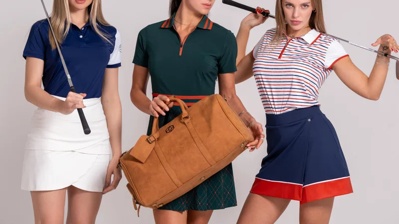 إي جي إل حقيبة دافل من جلد السويد النباتي - لون إسبريسو بني