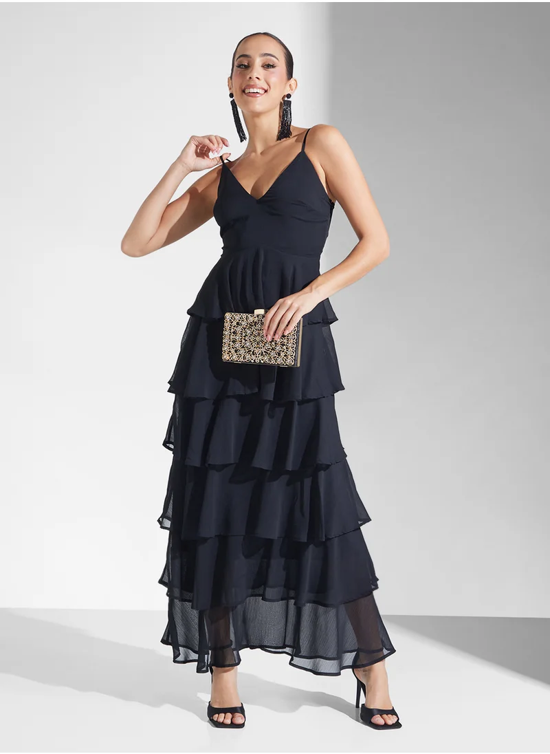 بريتي لافيش Lissy Textured Ruffle Maxi Dress