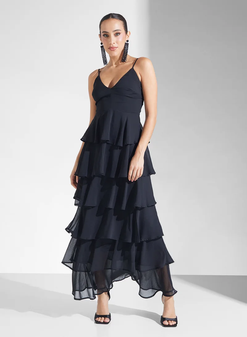 بريتي لافيش Lissy Textured Ruffle Maxi Dress