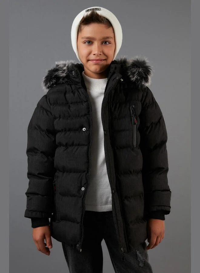 ليلا معطف شتوي مبطن بالقطيفة من ليلا بغطاء رأس قابل للإزالة وجيب للأولاد