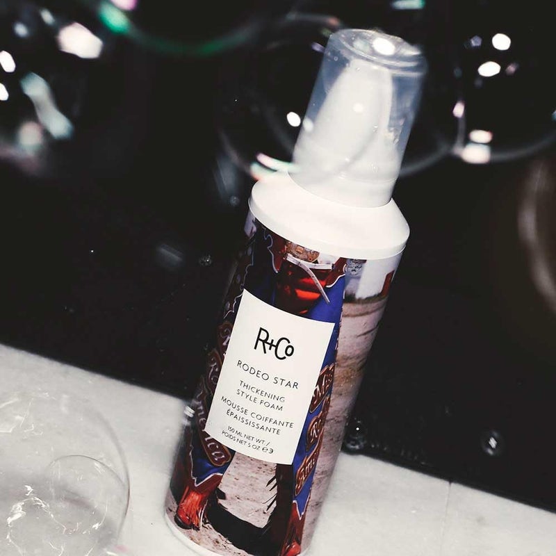 R+Co Rodeo Star Thickening Style Foam 150 ml / 5 oz - Image 1