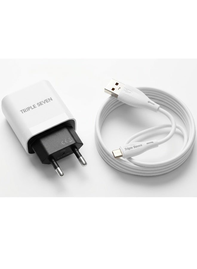 777 شاحن تريبل سفن  T7-202 – شحن سريع 2.1 أمبير – مخرج USB – مدخل Type-C – حماية من الحرارة والتحكم في درجة الحرارة – نظام شحن آمن - Image 1