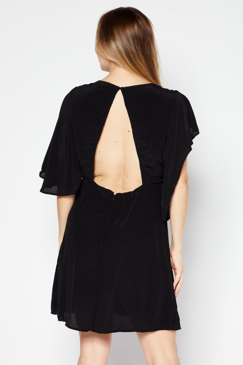 NA-KD فستان ميني بقصة بسيطة للنساء، أسود - Image 4