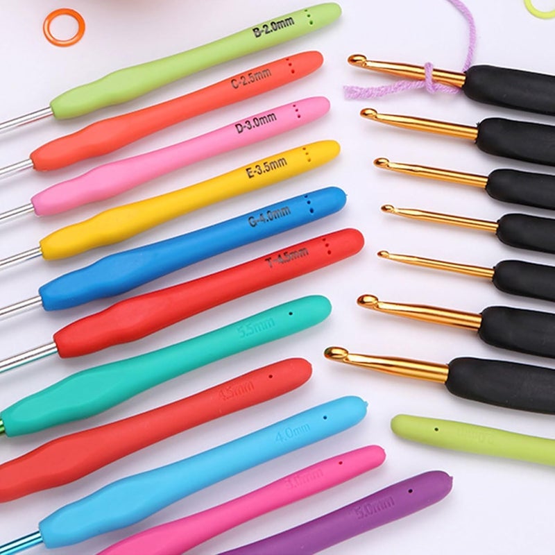 Dodhar طقم إبر كروشيه مكون من 9 قطع – إبر كروشيه من الألمنيوم مع مقابض مطاطية ناعمة وعلامات غرز – مجموعة مريحة لليدين المصابة بالتهاب المفاصل – أدوات حياكة مريحة لجميع مستويات المهارة (K) - Image 2