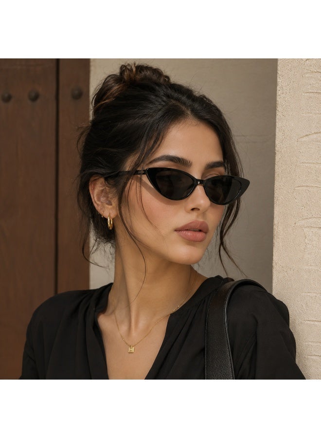 نظارات شمسية نسائية بشكل عين القطة بإطار أسود وعدسات داكنة مع حافظة واقية - Image 1