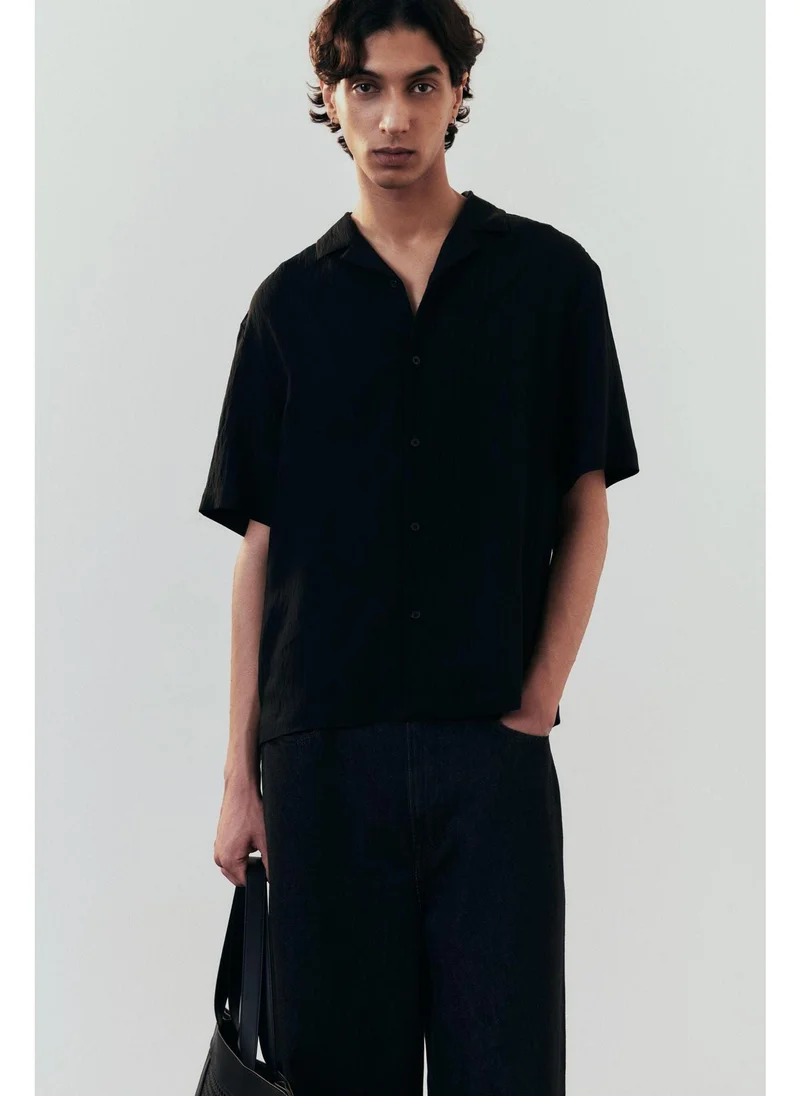 H&M Loose Fit Crinkled resort shirt