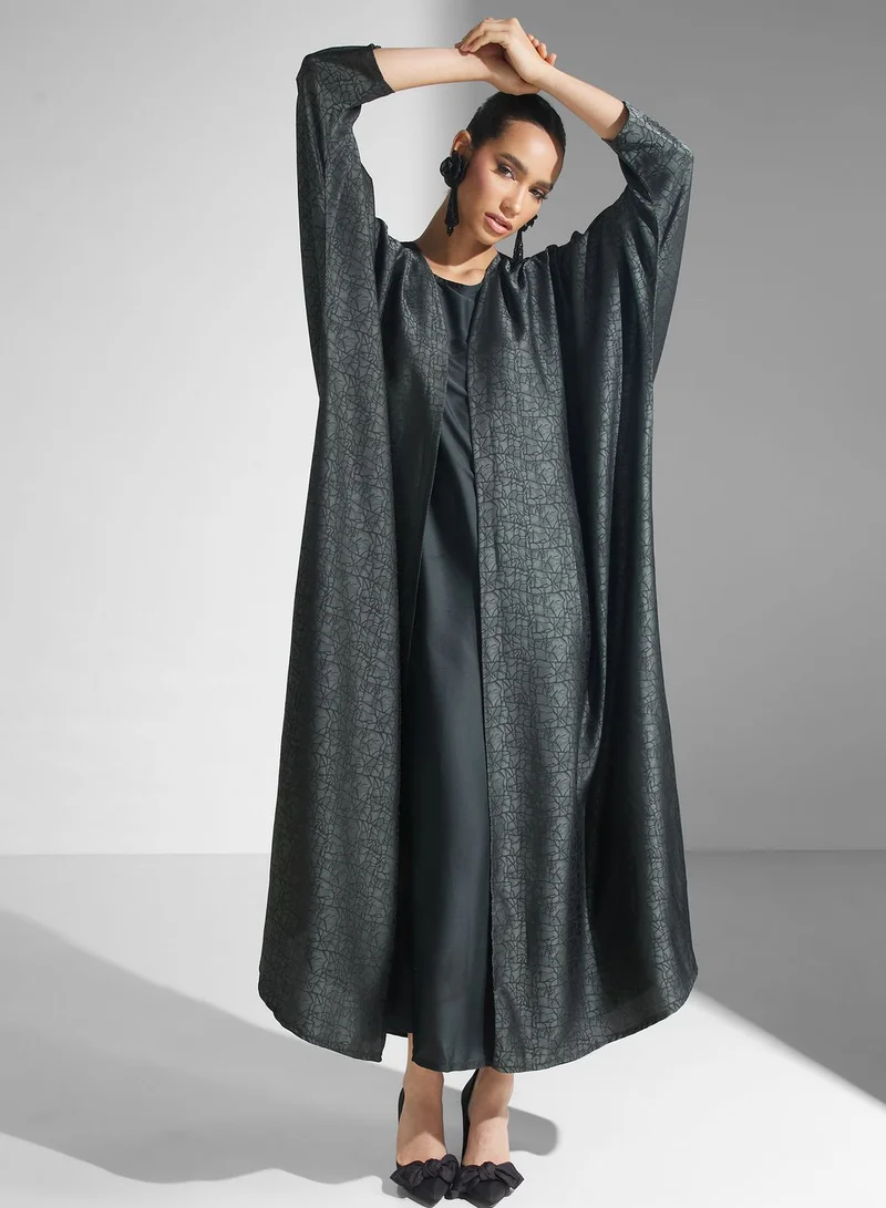 Meem by Mariyah Balloon Sleeve Abaya