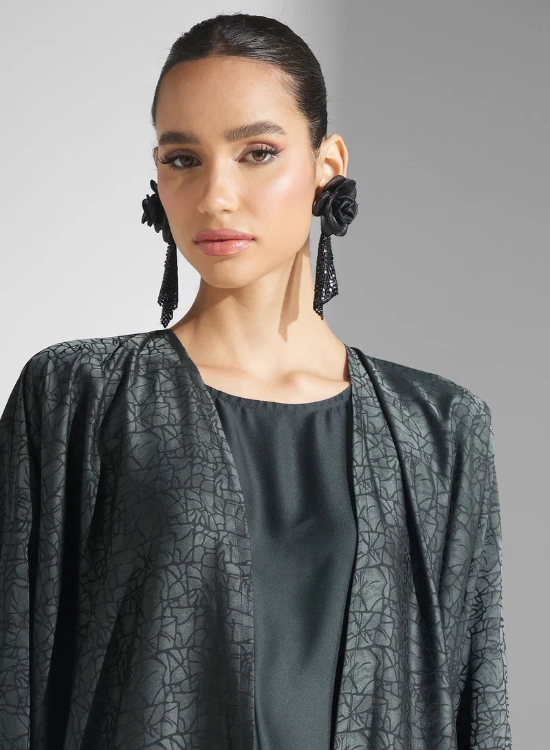 Meem by Mariyah Balloon Sleeve Abaya