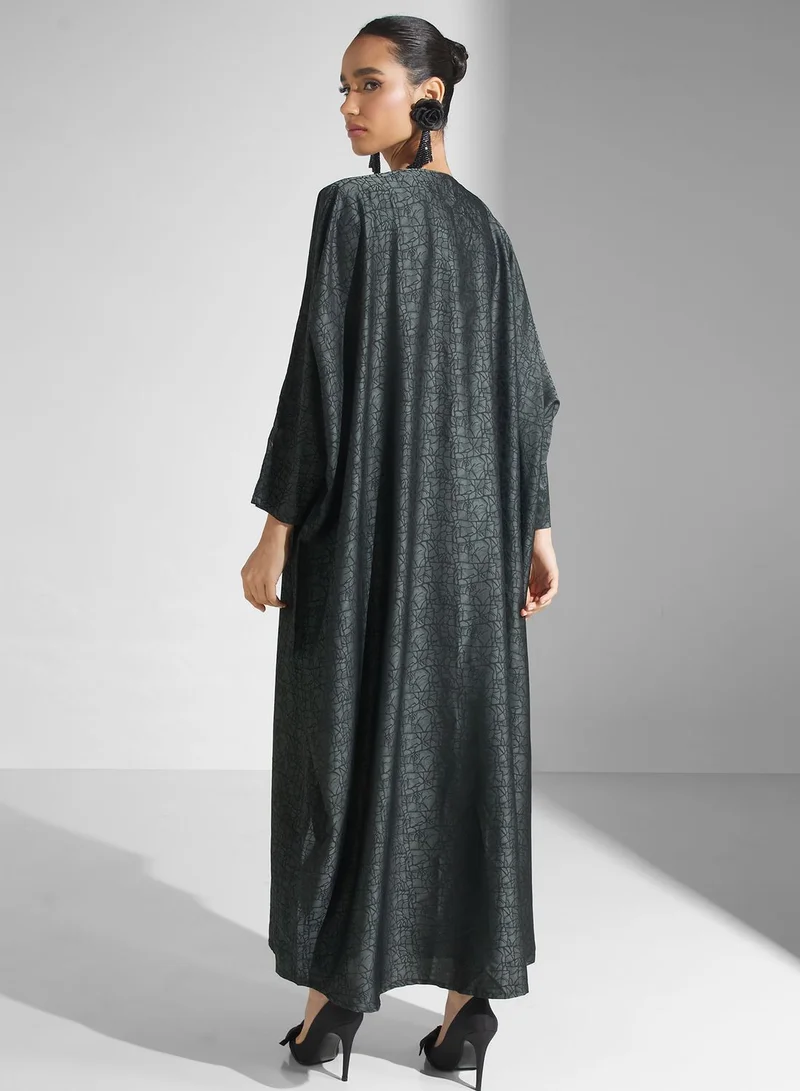 Meem by Mariyah Balloon Sleeve Abaya