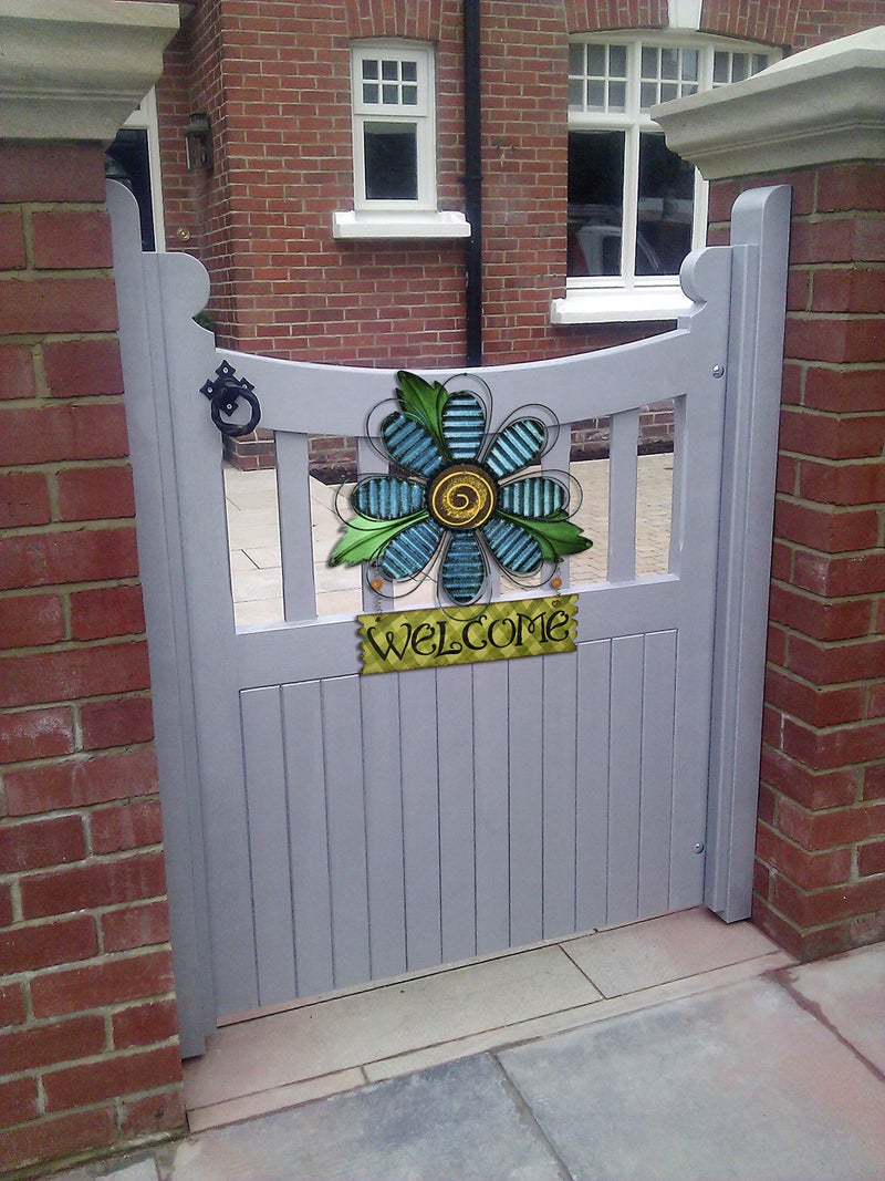 E-view Metal Welcome Sign Daisy Hanging Signs for Front Door - Indoor Outdoor Door Decor Wall Art Flower Decoration Decorative Ornament Wreath for Home Garden Patio (Blue) - Image 5