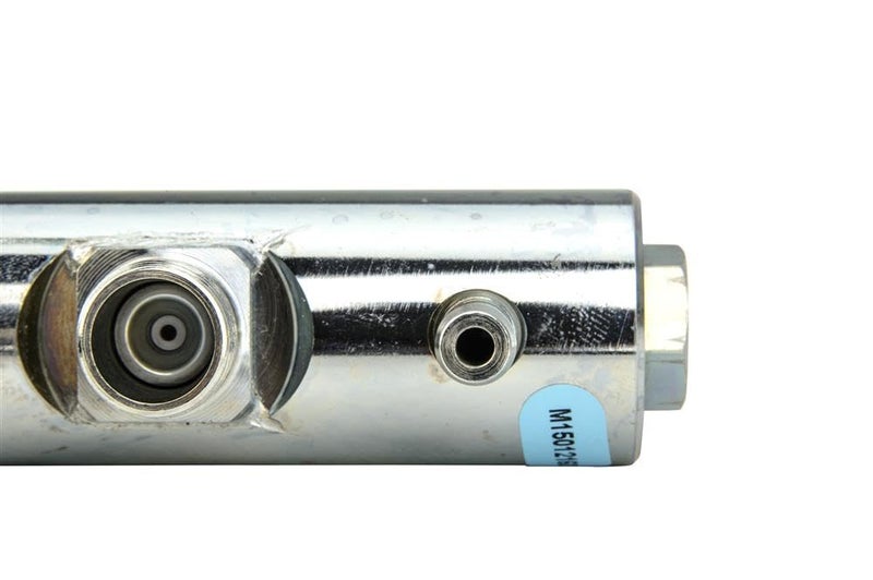 GM Genuine Parts 217-2433 Fuel Injector Rail - Image 5