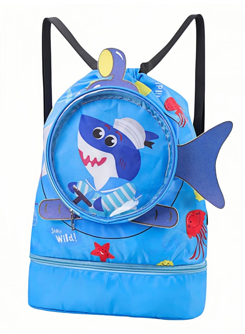 حقائب سباحة منفصلة جافة ورطبة للأطفال، حقيبة تخزين مقاومة للماء مع حجرة أحذية مستقلة للأولاد والبنات، حقيبة ظهر محمولة برباط بتصميم كرتوني للسباحة 42 × 28 × 10 سم (سمكة قرش) - Image 1