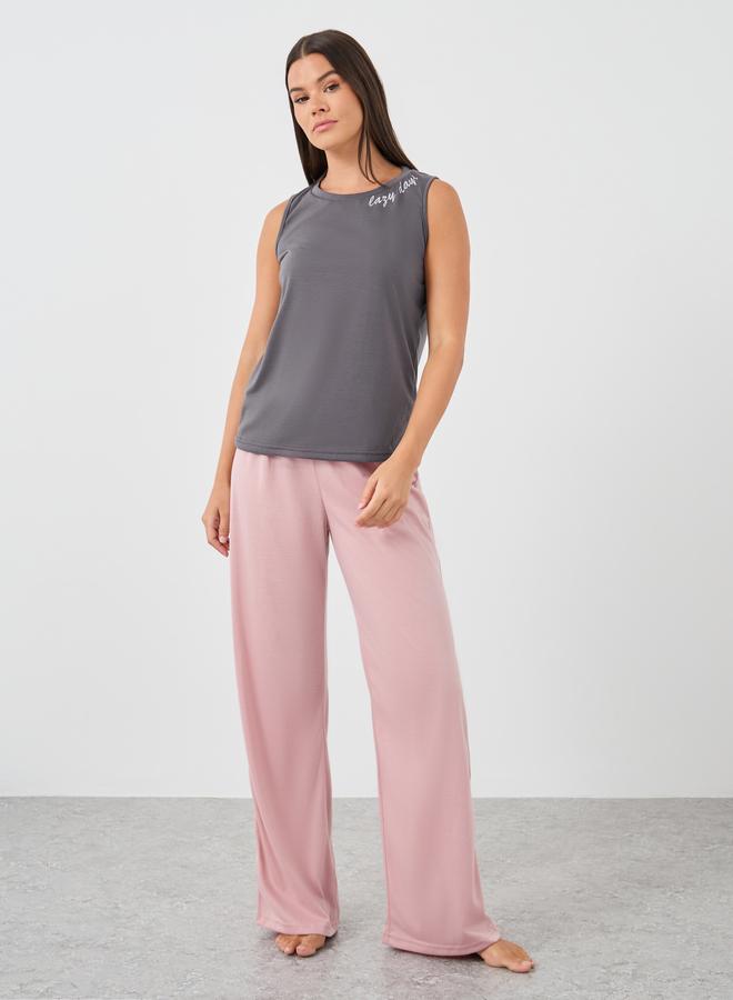 ستايلي طقم بيجامة وسوتيان بطبعة شعار ستايلي بياقة دائرية - Image 1