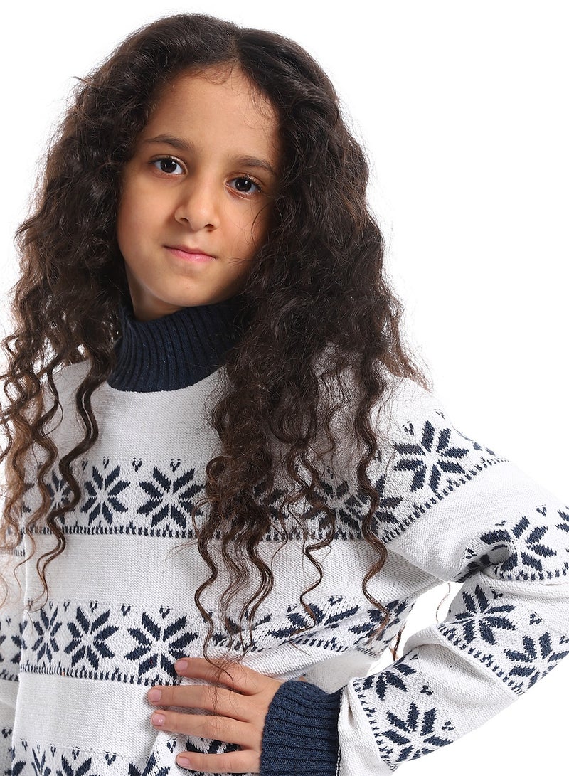 سيزار بلوفر صوف بناتي مزود برقبة عالية ونقوش - Image 3