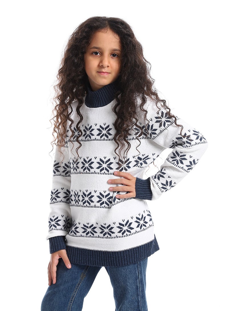 سيزار بلوفر صوف بناتي مزود برقبة عالية ونقوش - Image 2