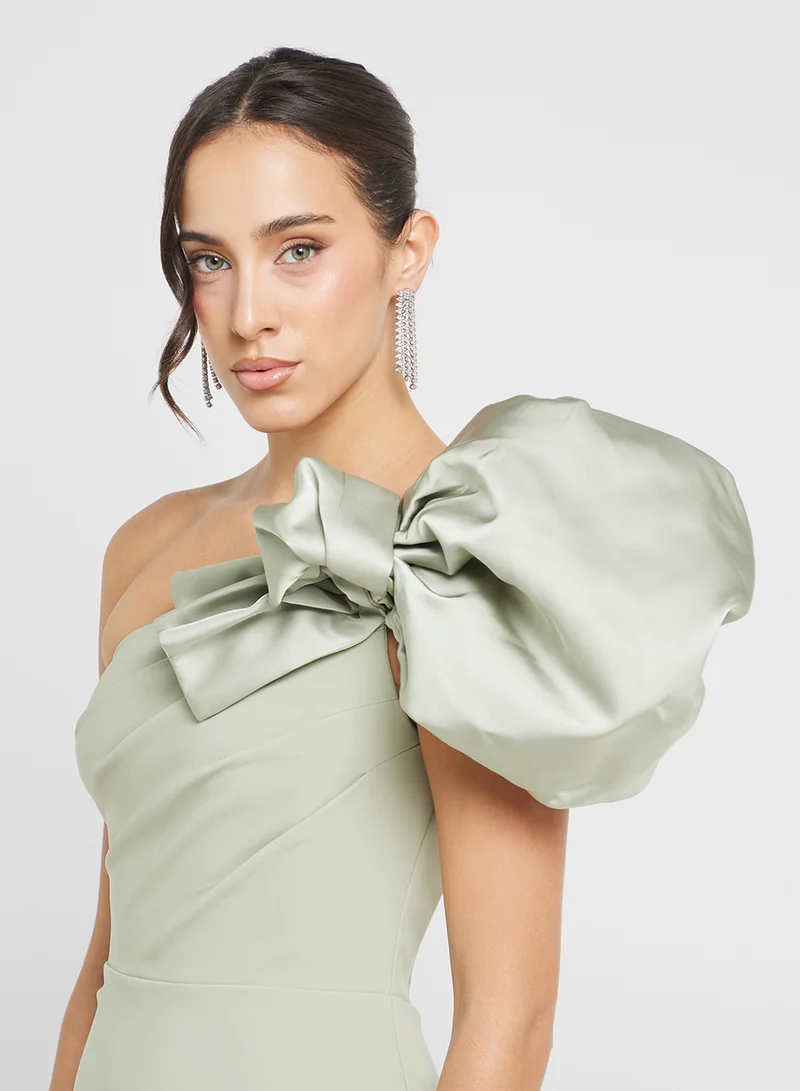 lavish alice One-Shoulder Midi Dress
