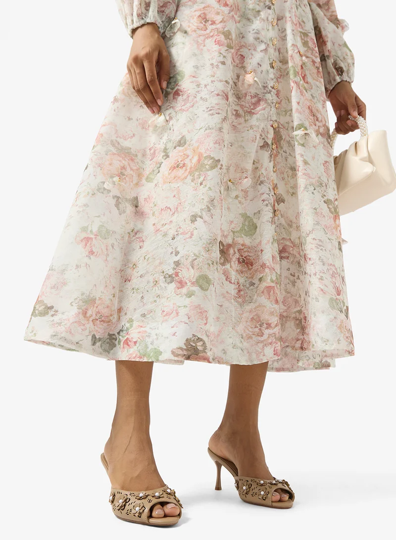 خزانة صنادل بكعب