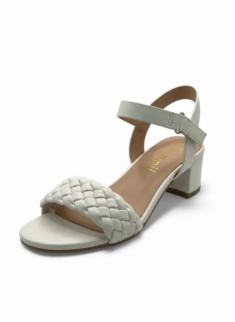 جيومني صنادل للفتيات في سن ما قبل المراهقة – مريح، خفيف الوزن وأنيق للملابس اليومية