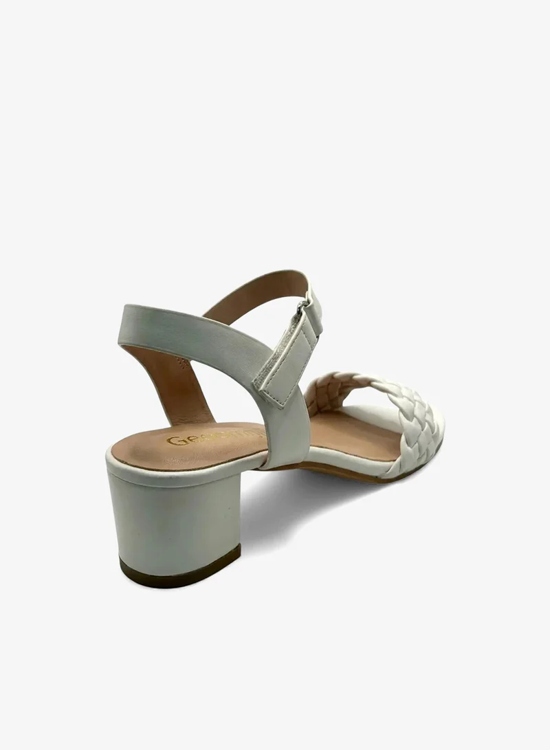 Geoomnii  Sandals for Preteen Girls – Comfortable, Lightweight & Stylish Everyday Wear for Women | Best Price UAE