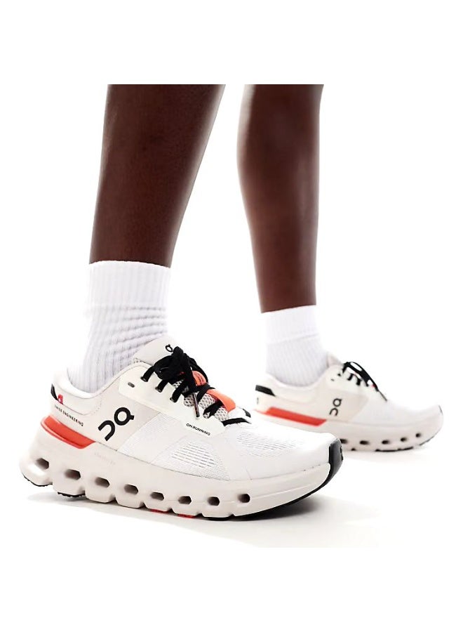 اون راننج حذاء رياضي Cloudrunner 2 من On Running - أبيض/رملي - Image 4