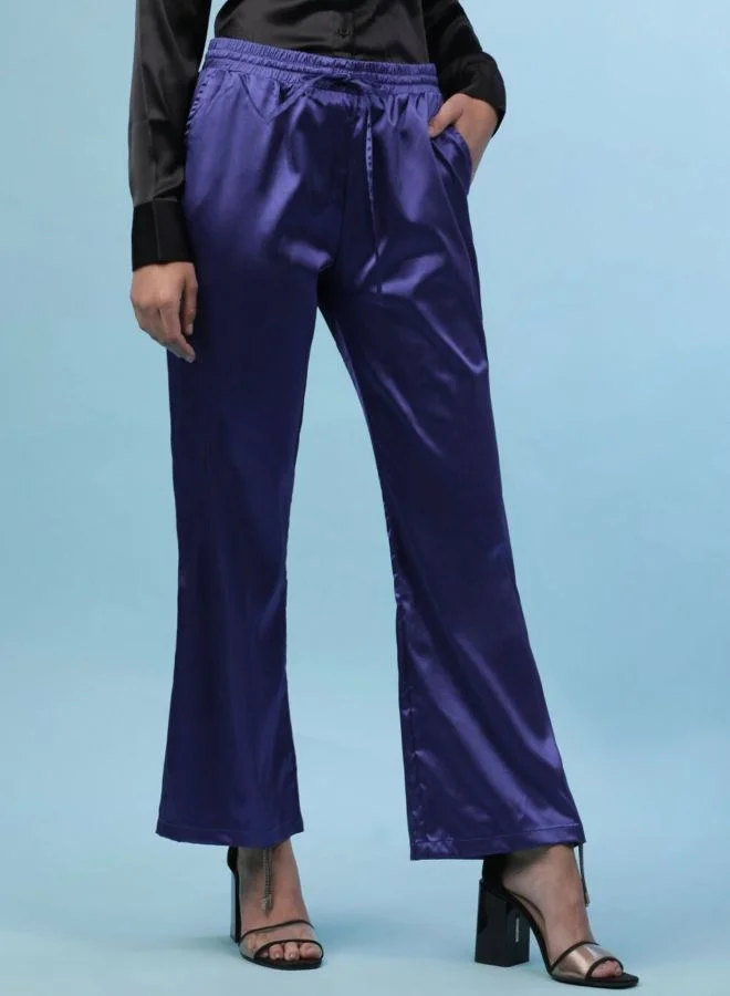 مرفوعة Women Flared Solid High Rise Pant