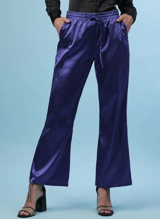 مرفوعة Women Flared Solid High Rise Pant