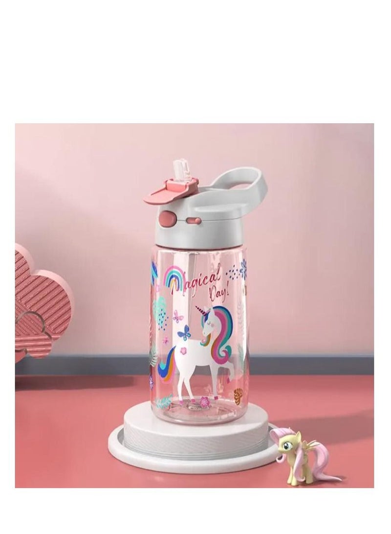 Y&D زجاجة مياه للأطفال مع شفاطة، مقبض قياس 450 مل، خالية من مادة BPA للمدرسة، فوهة شفط للأطفال، كوب ميزان بلاستيكي محمول بغطاء منبثق، شفاطة شرب تعليمية - Image 1