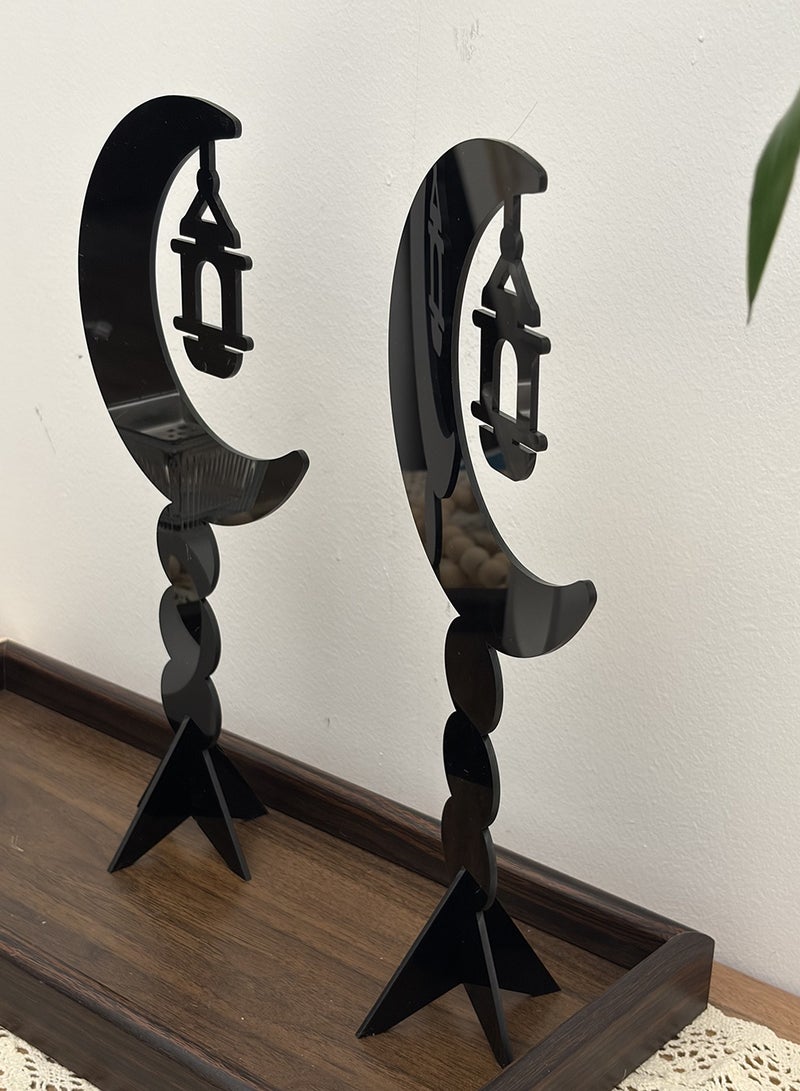 لوحة مجموعة من قطعتين ستاند ديكور من الأكريليك على شكل هلال يحمل فانوس رمضان - Image 3