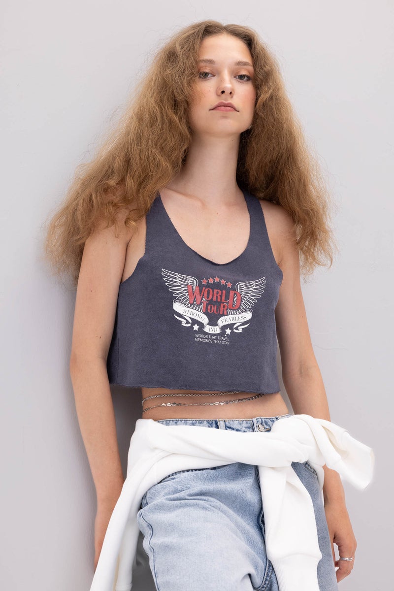 DeFacto Woman Loose Fit Printed Thick Fabric Crop Top - Image 5