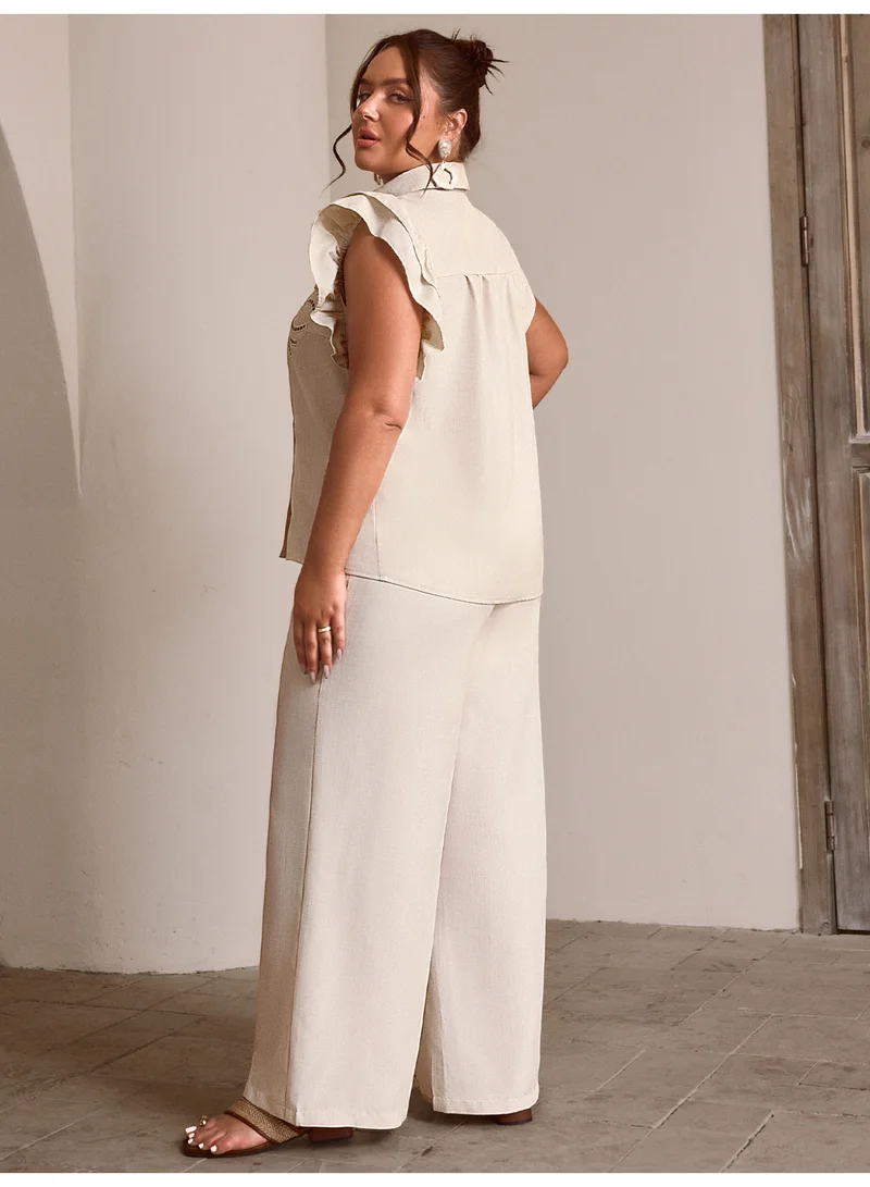SIMPLEE The plus size two-piece set is a fashionable matching top and bottom, suitable for curvaceous women
