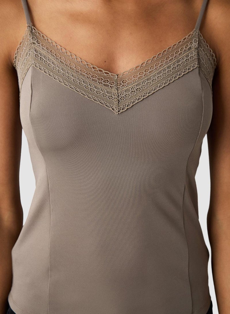 Penti V-Neck Lace Slim Fit Camisole - Image 5