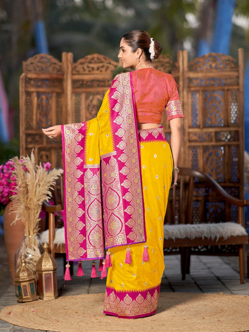 MANOHARI Women's Trendy Banarasi Silk Woven Yellow and Pink Saree With Heavy Jacquard Work Saree With Orange Blouse Piece_MN2013 - Image 4