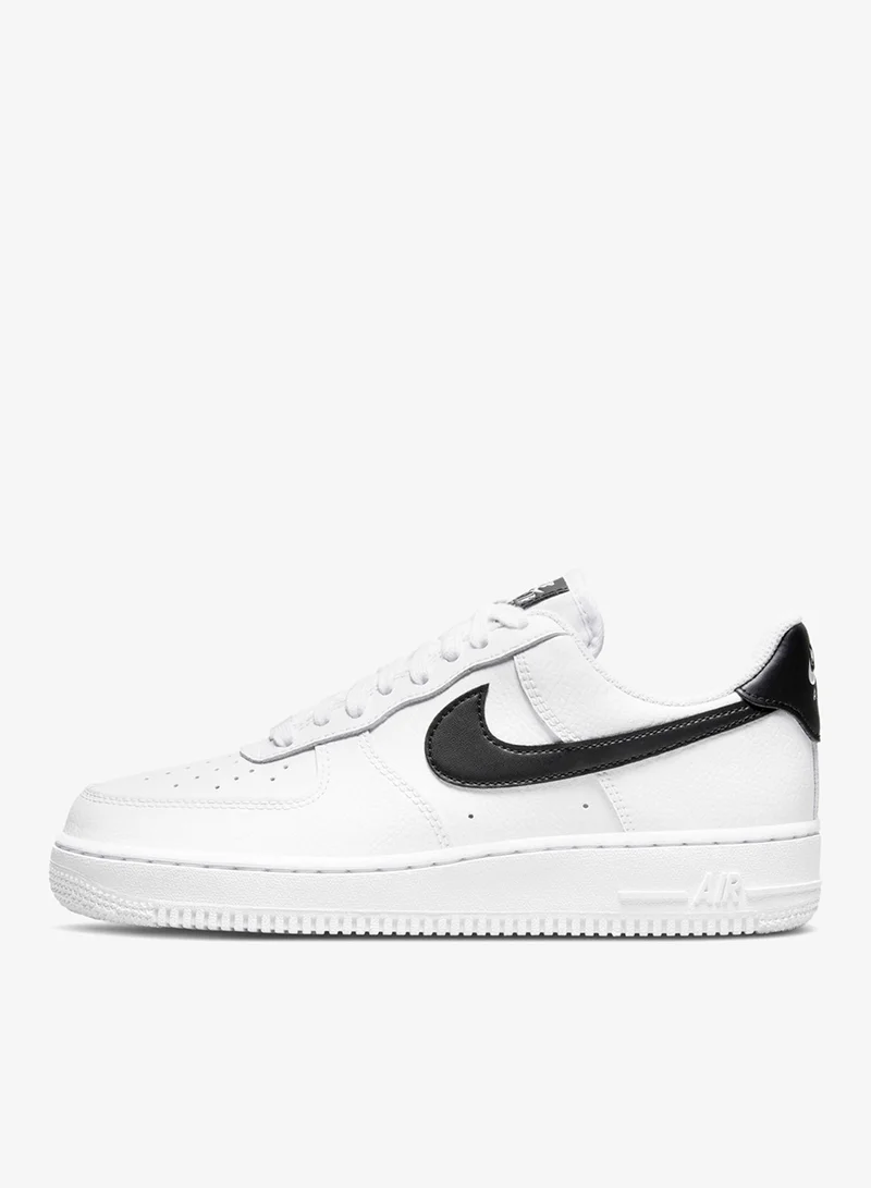 Women's Air Force 1 '07 Shoes