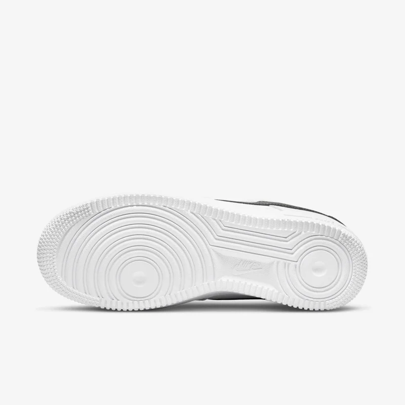 Nike Women's Air Force 1 '07 Shoes