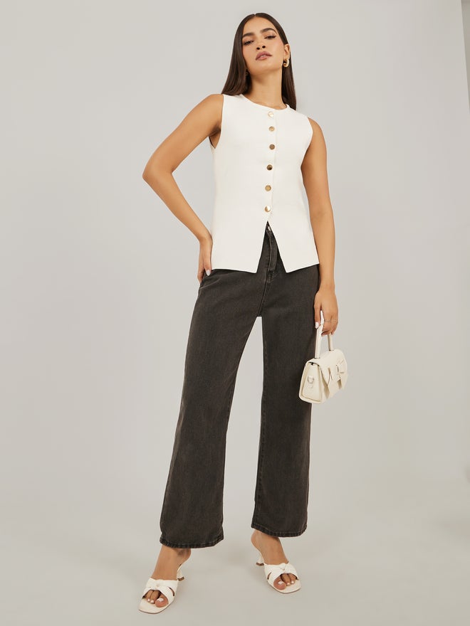 Styli Styli Plain Sleeveless Waistcoat Look Knit Top  - Image 2
