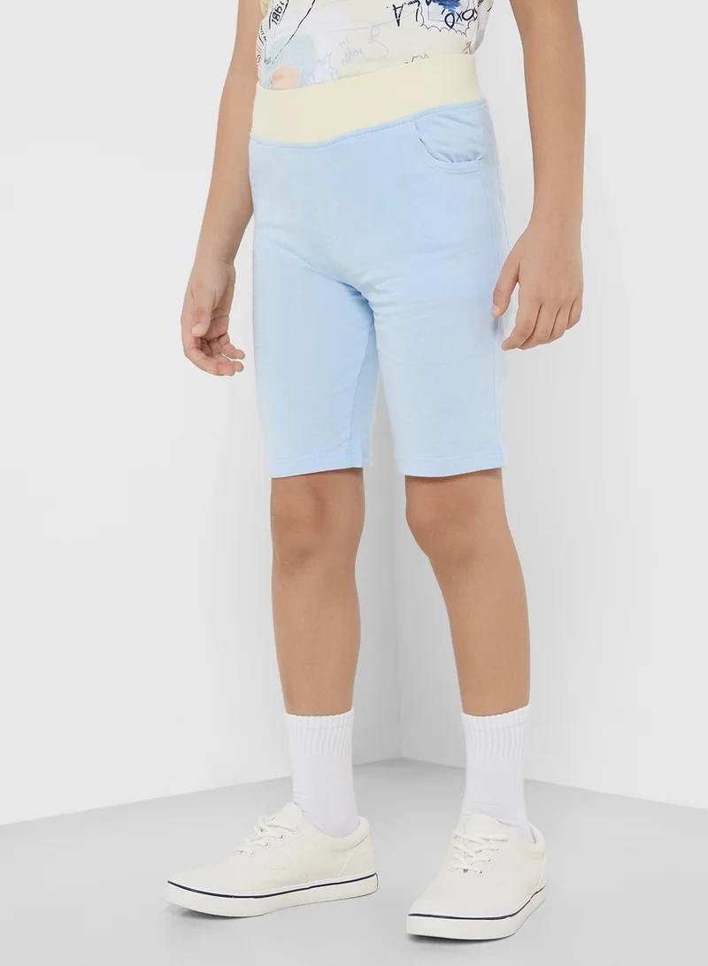 GUESS Infant Logo T-Shirt & Jersey Shorts Set