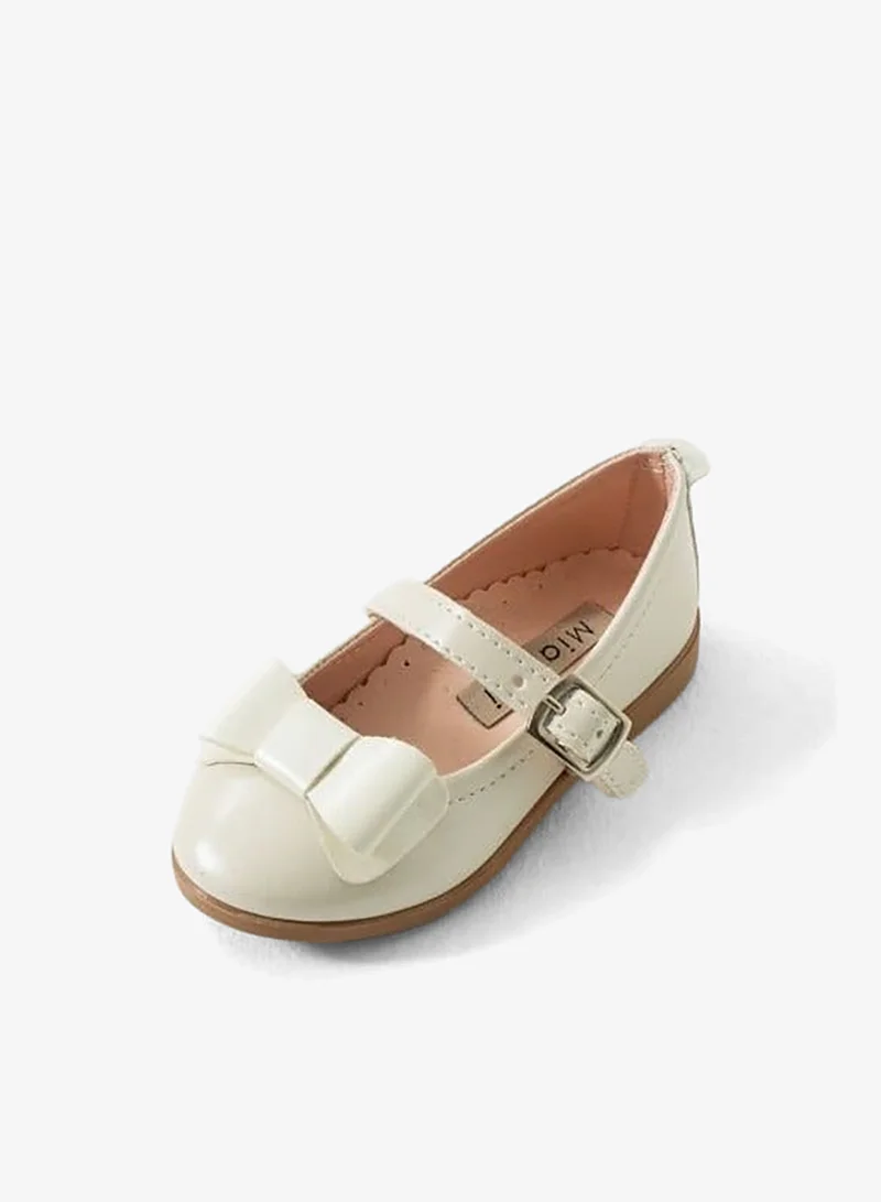 فيا بامبينو أحذية بنات ب- لؤلؤ