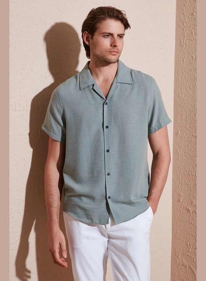 بوراتي قميص رجالي بأكمام قصيرة وياقة مفتوحة بقصة عادية من الكتان