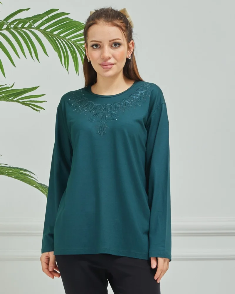 ستيلموني Women's Mother Oil Embroidered Casual Middle Age Combed Cotton Blouse