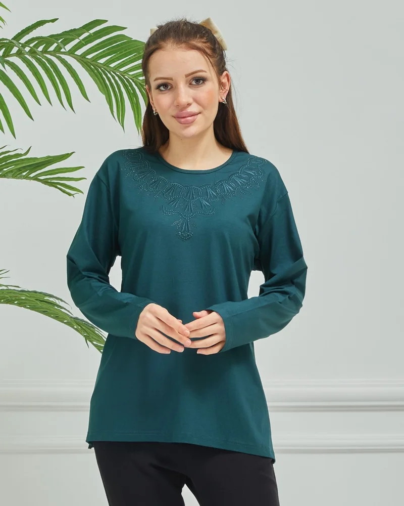 ستيلموني Women's Mother Oil Embroidered Casual Middle Age Combed Cotton Blouse