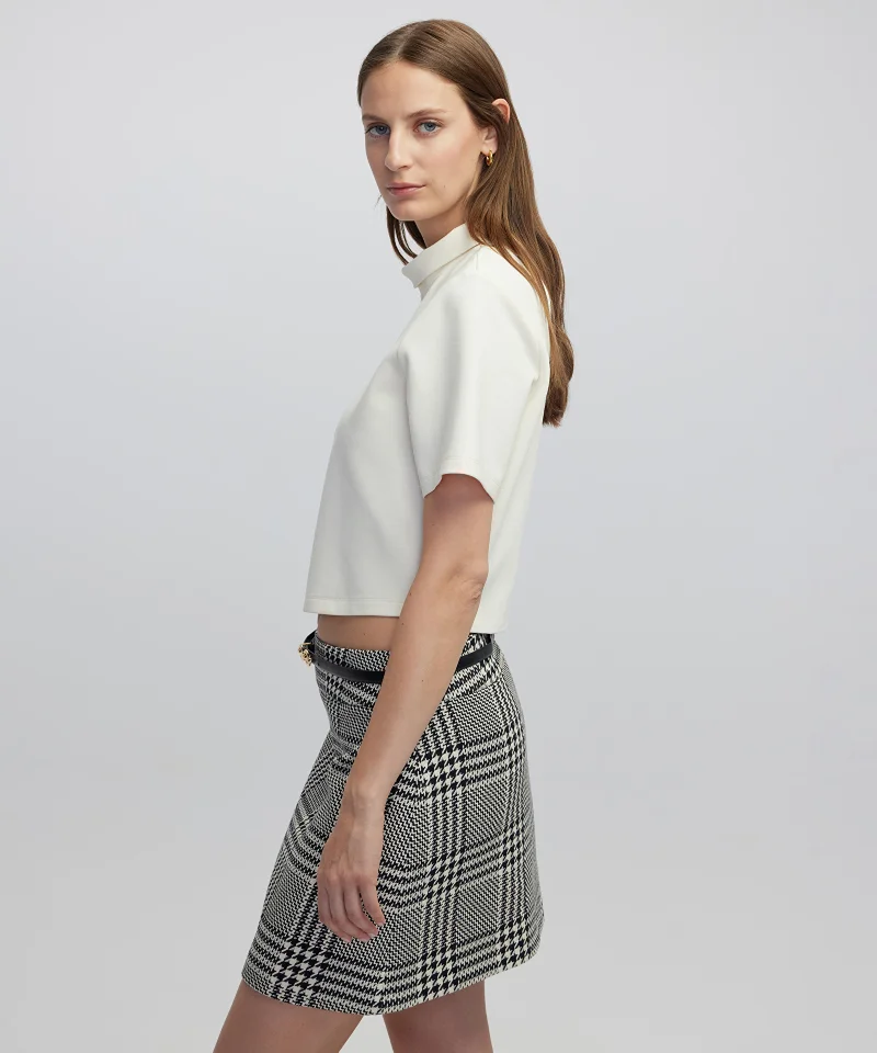 ابيكول بلوزة أساسية بياقة عالية