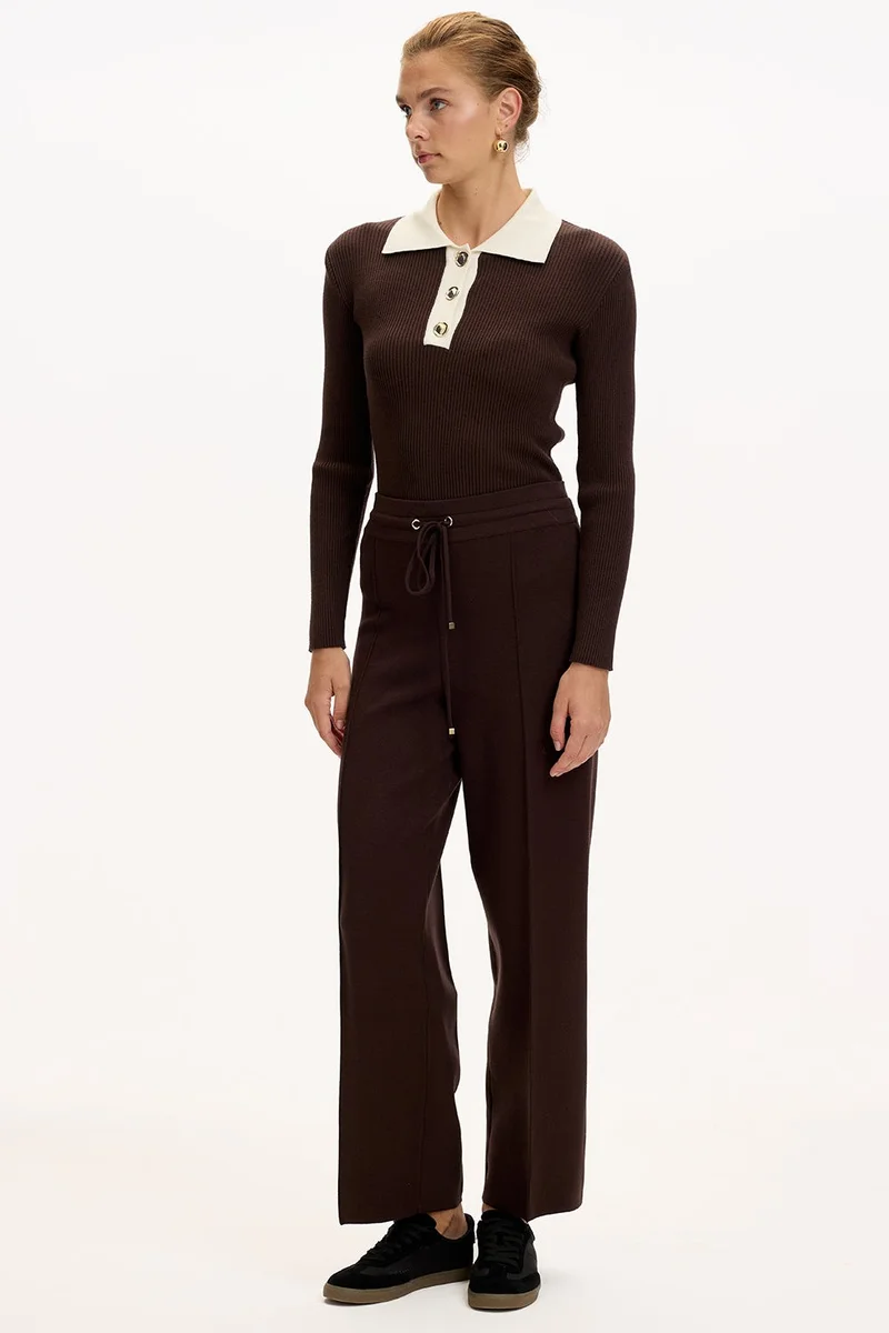 EXQUISE Lace-up Regular Knit Brown Trousers