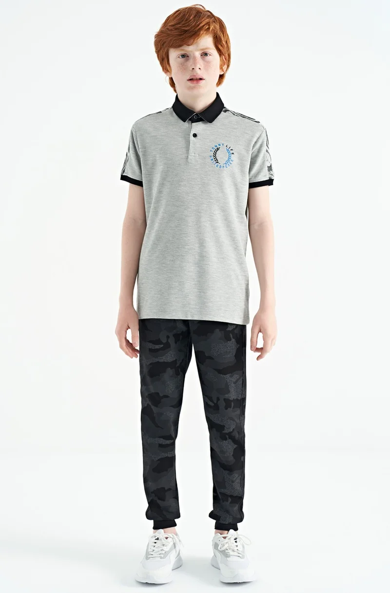 تومي لايف Gray Melange Print Detailed Pola Collar Standard Pattern Boys T-Shirt - 11166