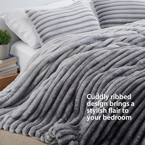 Regency Heights Cuddly Ribbed Fluffy Comforter Set Queen Size, Super Soft Plush Fleece Bedding Set, Warm Fuzzy Comforter with Matching Shams, All-Season Cozy 3-Piece Bed Set, Grey Ombre - Image 2