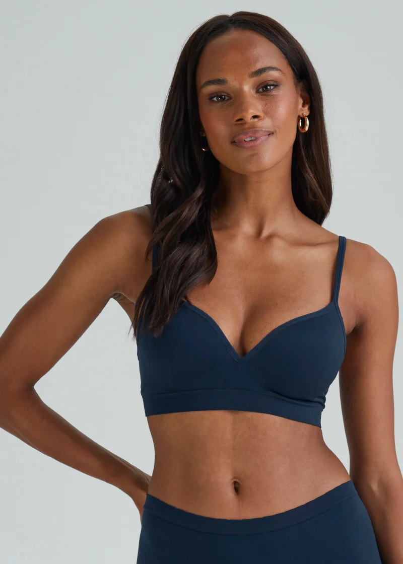 Matalan 2 Pack  & Navy Seam Free Moulded Bras