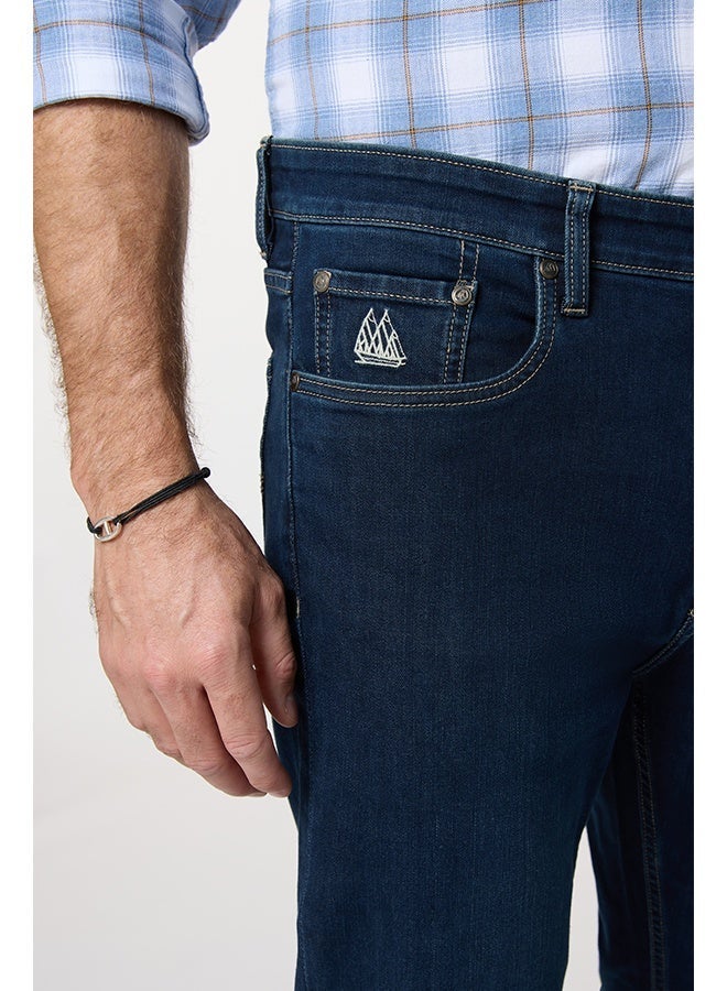 مانرزم The Classic Ease Comfort Fit Denim Jeans - Image 5